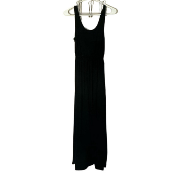 Zattcas Dresses & Skirts - Black Sleeveless Deep V Maxi Sundress